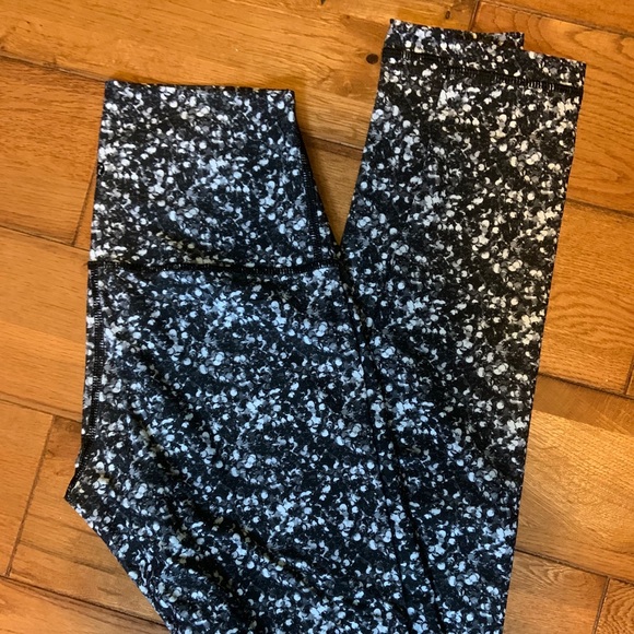 Lululemon limited edition “sparkle” leggings. - Picture 1 of 2